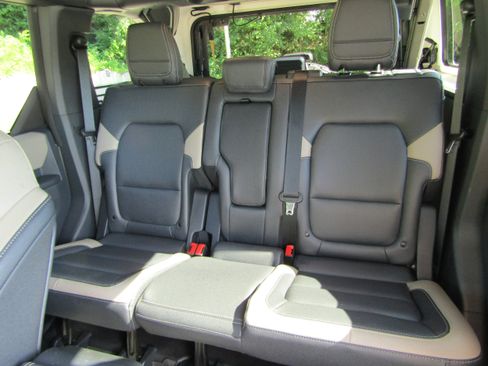 Used 2025 Ford Bronco Big Bend AWD/4WD image 13