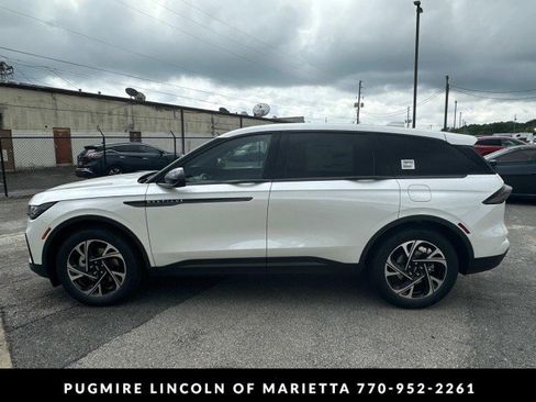 New 2025 Lincoln Nautilus Premier w/ Equipment Group 102A image 4