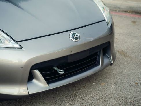 Used 2009 Nissan 370Z Coupe image 22