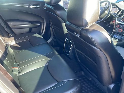 Used 2020 Chrysler 300 Touring L w/ Quick Order Package 2EF image 22