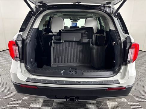 Certified 2025 Ford Explorer Active w/ Active Comfort Package image 34