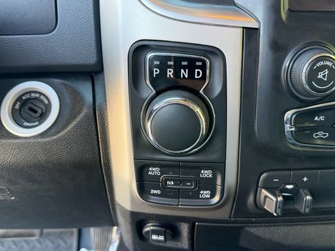 Used 2019 RAM 1500 Big Horn AWD/4WD image 22