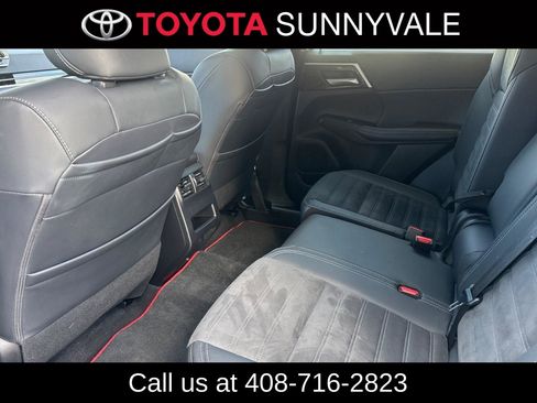 Used 2023 Mitsubishi Outlander SE image 5