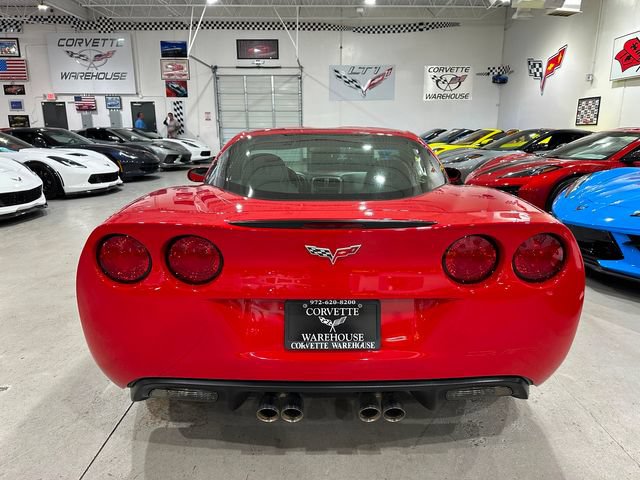 Used 2006 Chevrolet Corvette Coupe w/ Preferred Equipment Group RWD image 24