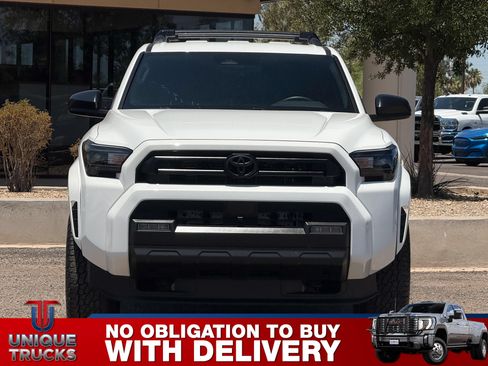 Used 2025 Toyota 4Runner SR5 AWD/4WD image 2