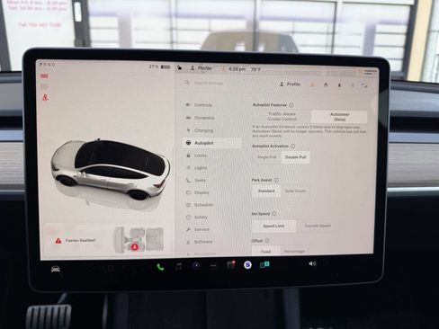 Used 2022 Tesla Model Y Performance image 14