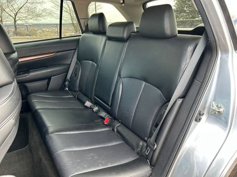 Used 2013 Subaru Outback 2.5i Limited image 19
