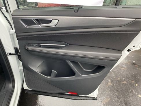 New 2026 Volkswagen Atlas Cross Sport SE image 47