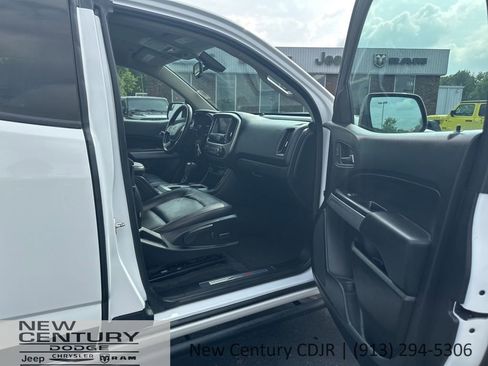 Used 2021 Chevrolet Colorado ZR2 w/ LPO, Door Decal Package image 8