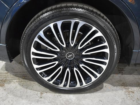 Used 2022 Lincoln Aviator Black Label image 68