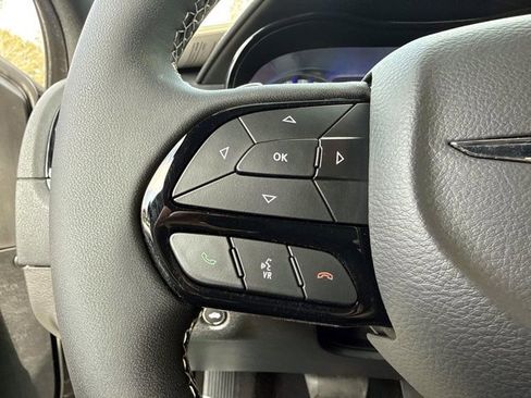 Used 2023 Chrysler 300 S w/ Comfort Group image 31