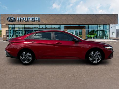 New 2025 Hyundai Elantra Sport image 9