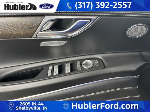 Used 2024 Genesis GV80 2.5T AWD/4WD image 11