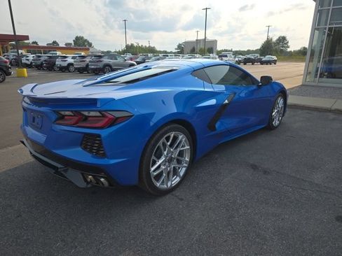 Used 2024 Chevrolet Corvette Stingray Coupe w/ 1LT RWD image 5