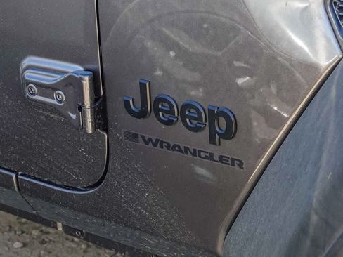 Used 2026 Jeep Wrangler Unlimited Sport AWD/4WD image 7