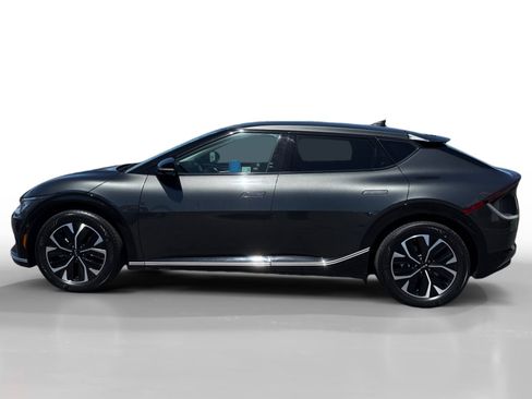 Used 2023 Kia EV6 Wind RWD image 2