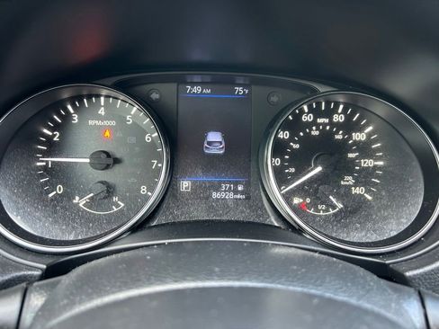 Used 2021 Nissan Rogue Sport SV FWD image 23