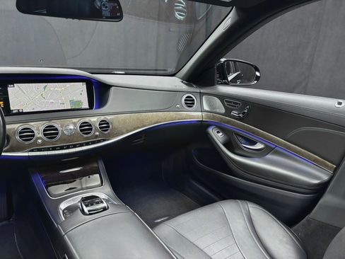 Used 2015 Mercedes-Benz S 550 4MATIC Sedan image 36
