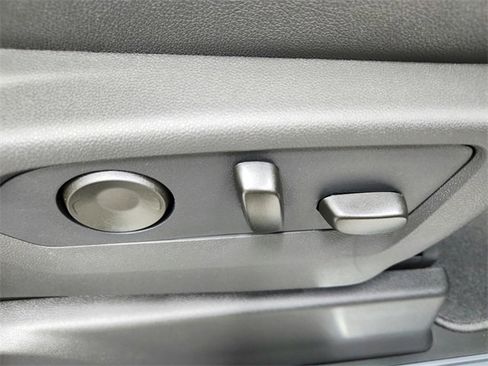 New 2026 GMC Sierra 1500 SLT w/ SLT Premium Plus Package image 50