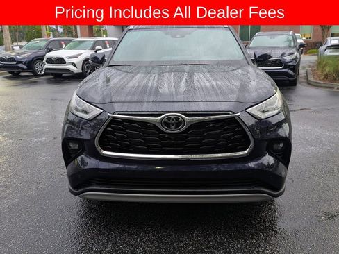 New 2026 Toyota Highlander Platinum AWD/4WD image 10