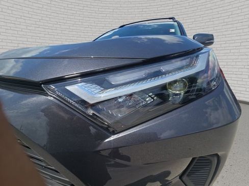 Used 2025 Toyota RAV4 XLE w/ Convenience Package FWD image 33