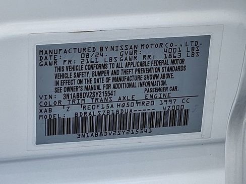 Used 2025 Nissan Sentra SR w/ SR Premium Package image 27