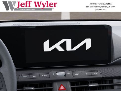 New 2025 Kia K4 LXS image 21