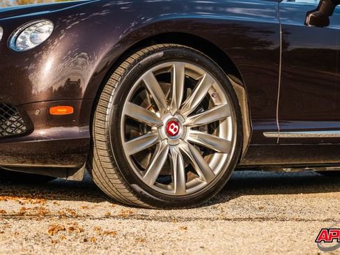 Used 2015 Bentley Continental GT image 58