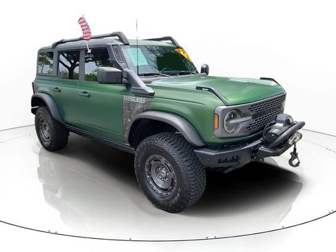Used 2024 Ford Bronco Everglades AWD/4WD image 3