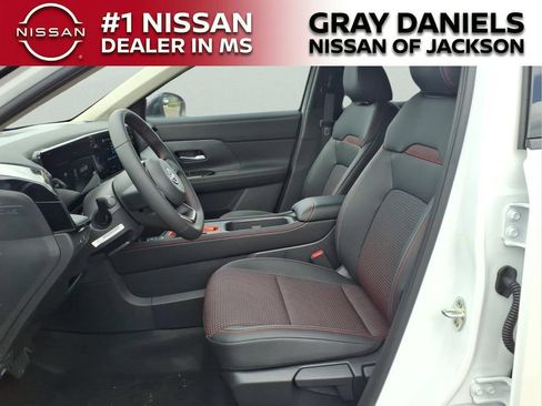 New 2026 Nissan Kicks SR w/ Cold Weather Package FWD image 23