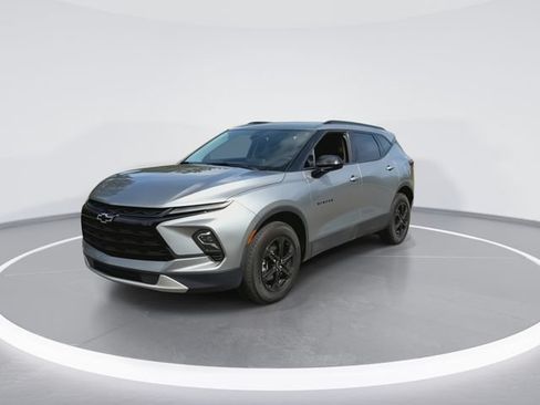 Used 2023 Chevrolet Blazer LT w/ Convenience Package FWD image 5