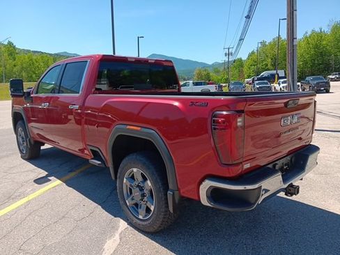 New 2026 GMC Sierra 2500 SLT AWD/4WD image 23