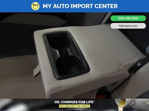 Used 2020 Toyota RAV4 XLE image 26