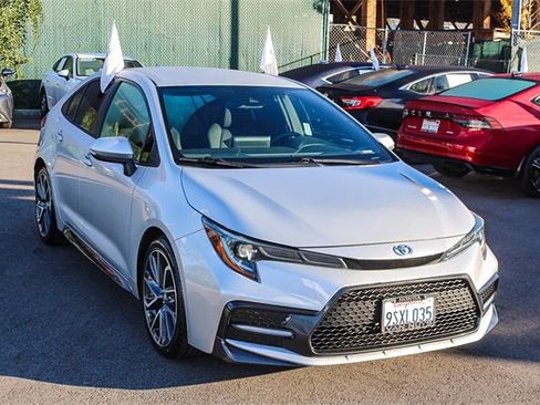 Used 2021 Toyota Corolla SE w/ Carpet Mat Package (TMS) image 3