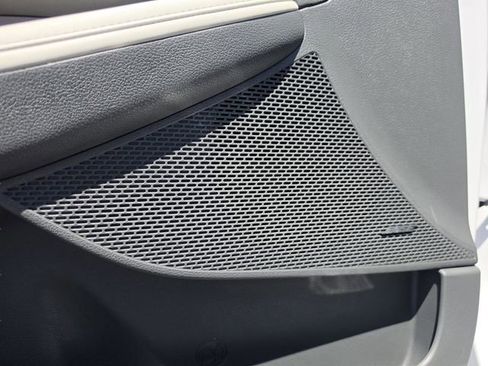 Used 2025 Hyundai Sonata Limited FWD image 26