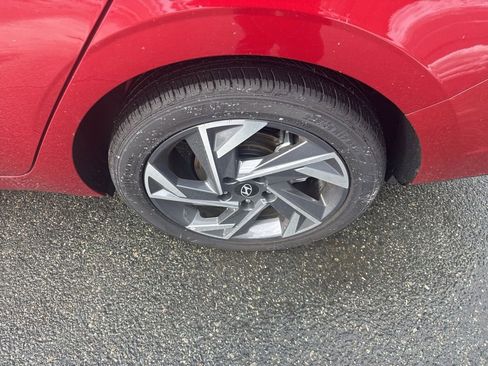 Certified 2025 Hyundai Elantra Sport image 13