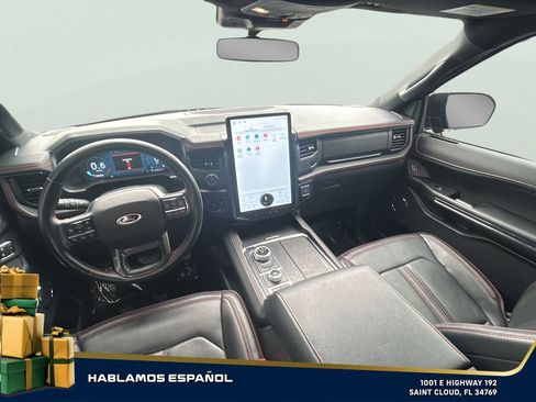 Used 2022 Ford Expedition Limited image 25