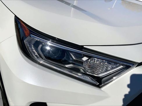 Used 2020 Toyota RAV4 XSE w/ XSE Grade Weather Package AWD/4WD image 27