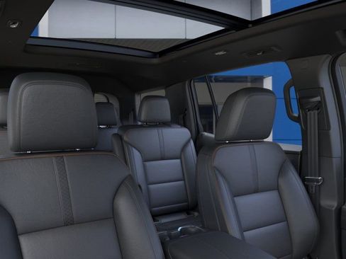New 2026 Chevrolet Traverse High Country FWD image 24