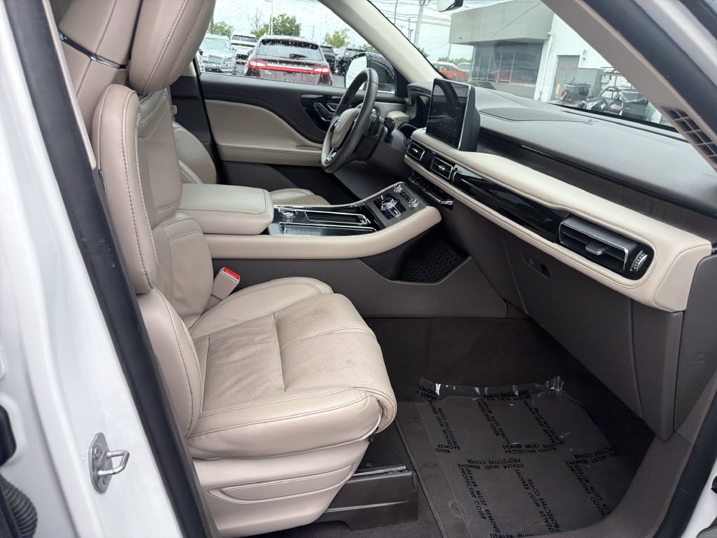 Used 2020 Lincoln Aviator Reserve w/ Equipment Group 202A AWD/4WD image 15