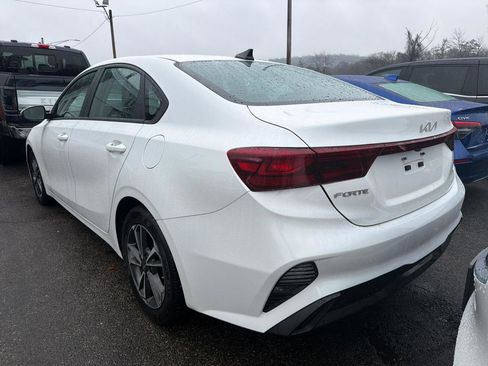 Used 2023 Kia Forte LXS w/ LXS Technology Package image 9