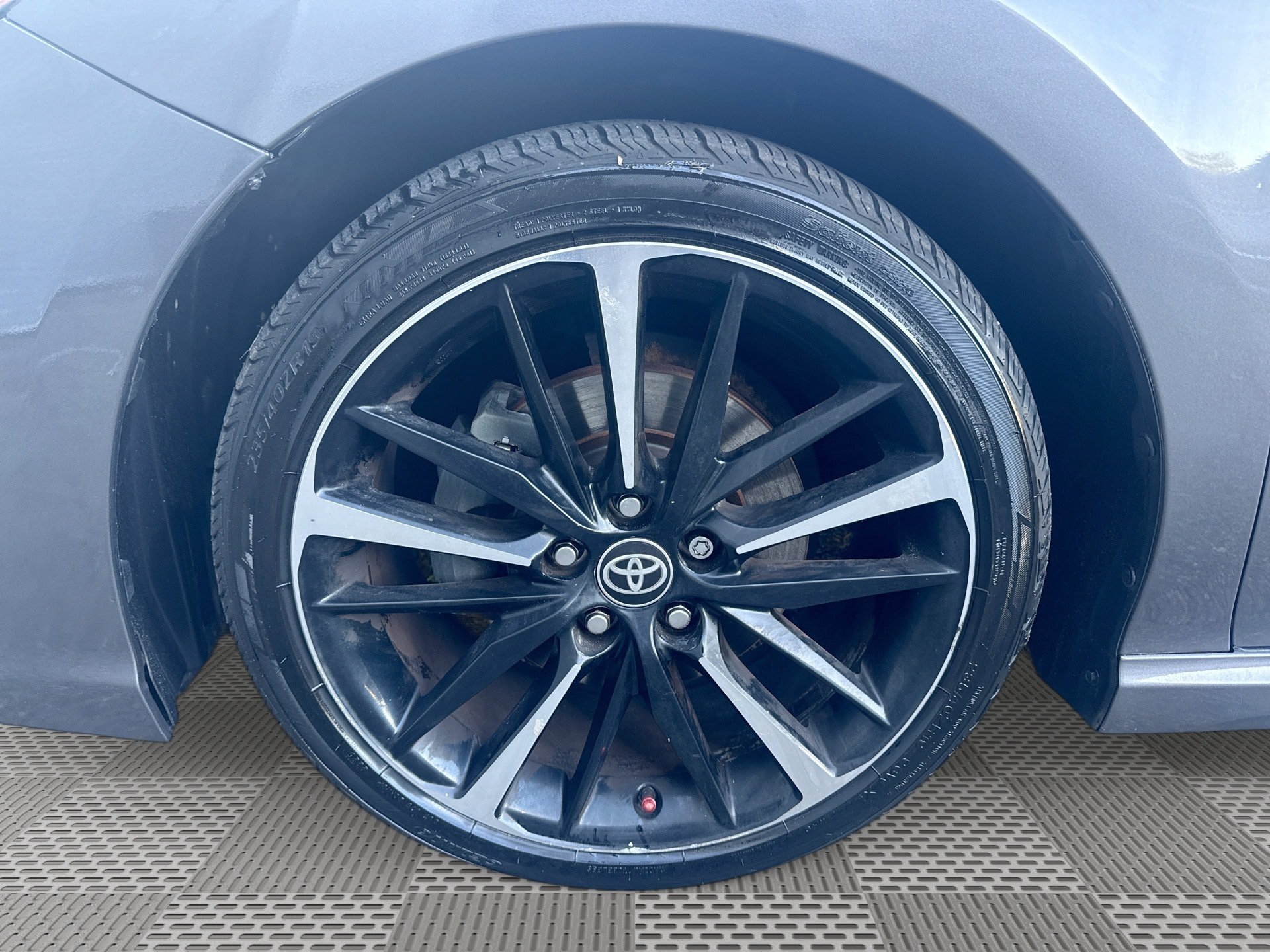 Used 2020 Toyota Camry XSE FWD image 19
