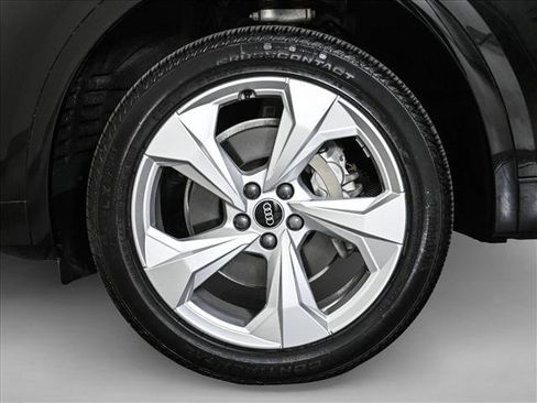 Used 2023 Audi Q5 2.0T Premium Plus w/ Premium Plus Package AWD/4WD image 25