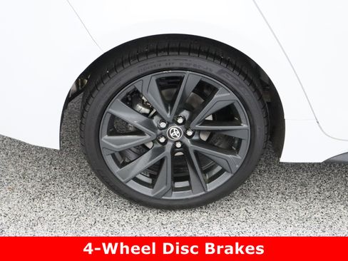 Certified 2025 Toyota Corolla SE image 6