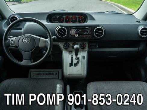 Used 2010 Scion xB FWD image 17