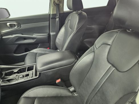 Used 2024 Kia Sorento S w/ Panoramic Sunroof Package FWD image 28