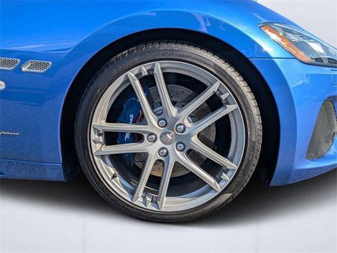 Used 2018 Maserati GranTurismo Sport image 11