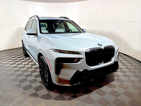 Certified 2023 BMW X7 xDrive40i w/ M Sport Package image 2