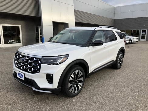 New 2026 Ford Explorer Platinum AWD/4WD image 2