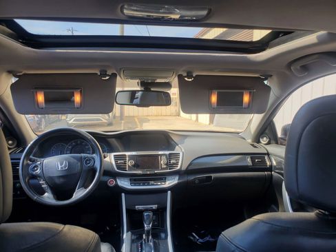 Used 2015 Honda Accord EX-L image 2